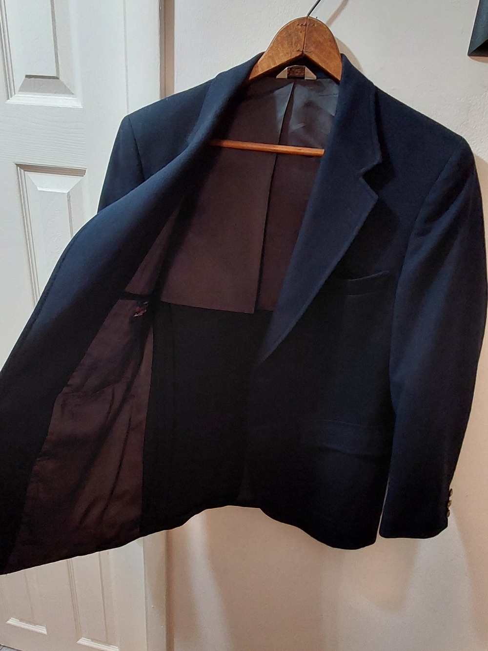 Men's Classic Wool Navy Blazer - Two-Button Sport Coat 40R